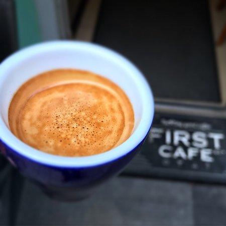 First Cafe 80's